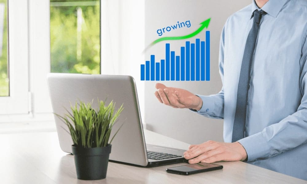 Benefits of Customizing Salesforce CRM